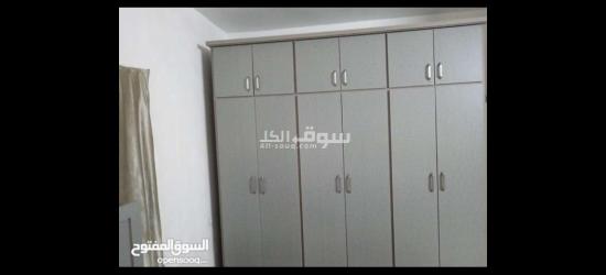 غرفة نوم تفصيل للبيع مع فرشة استخدام شهرين